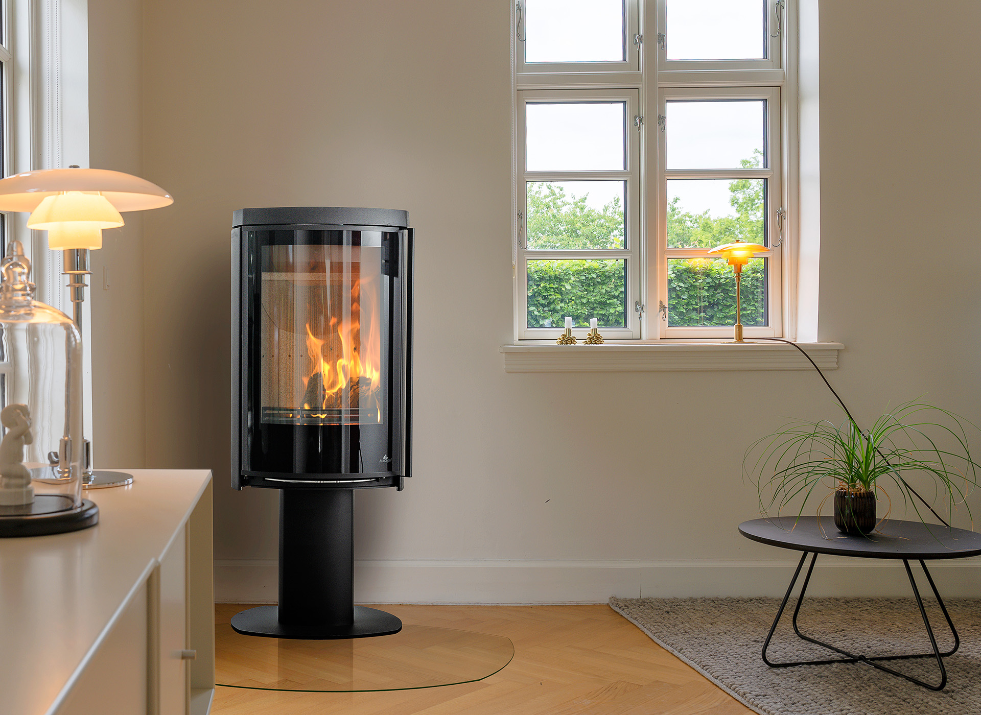 jydepejsen-cozy-modern-base-met-zijruiten-image